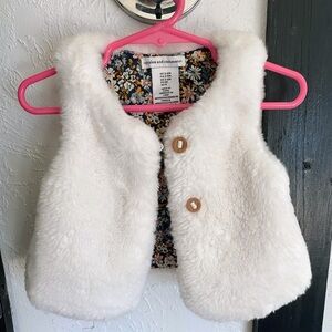 Cupcakes and Cashmere Snowy White Faux Fur Vest Baby Girl 3-6 Months